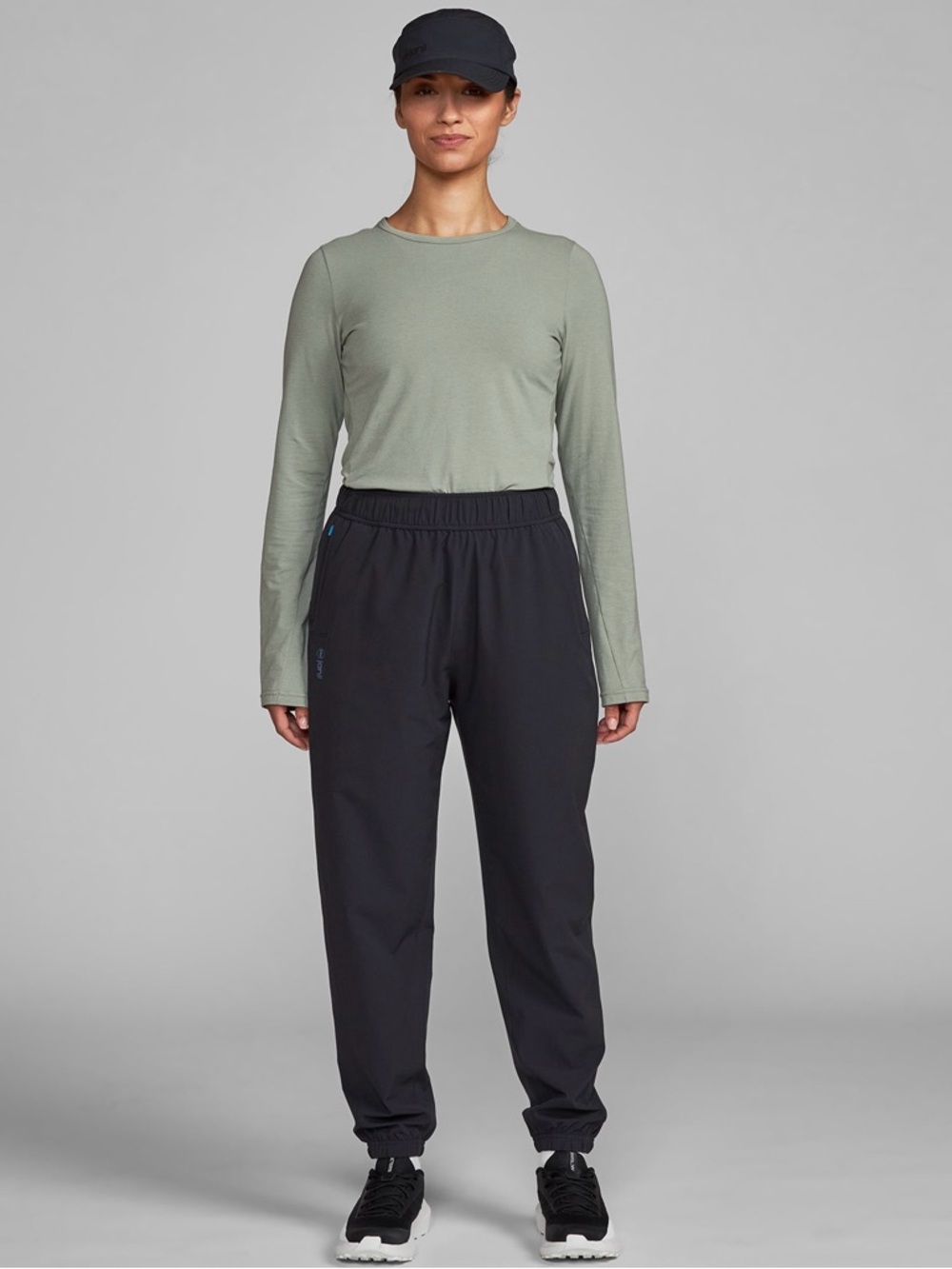 Janji Women's Transit Tech Jogger Pants Black Small